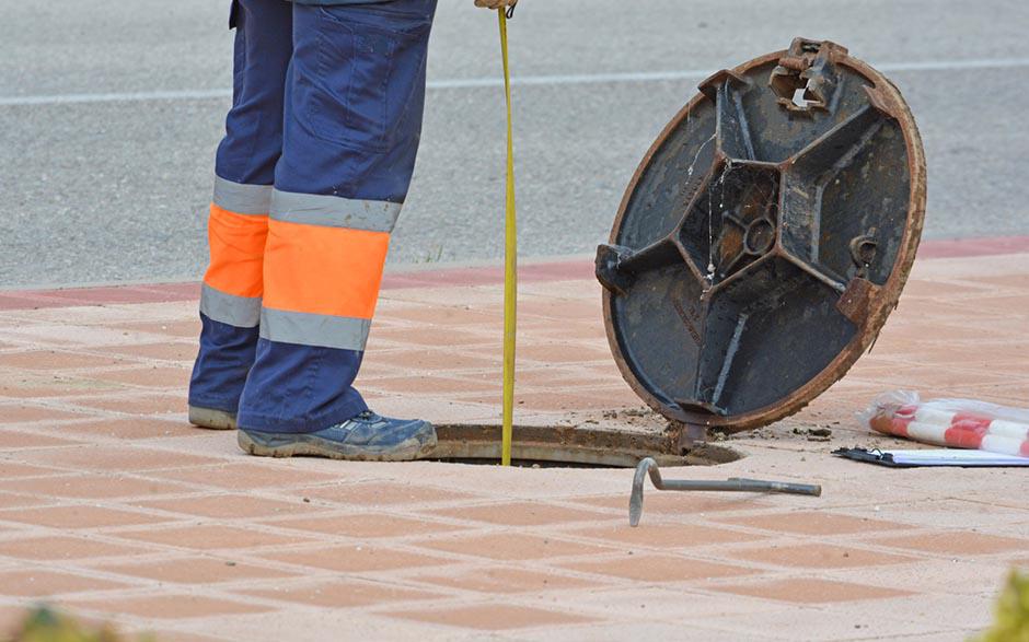 comment déboucher les toilettes avec une bouteille Sevran